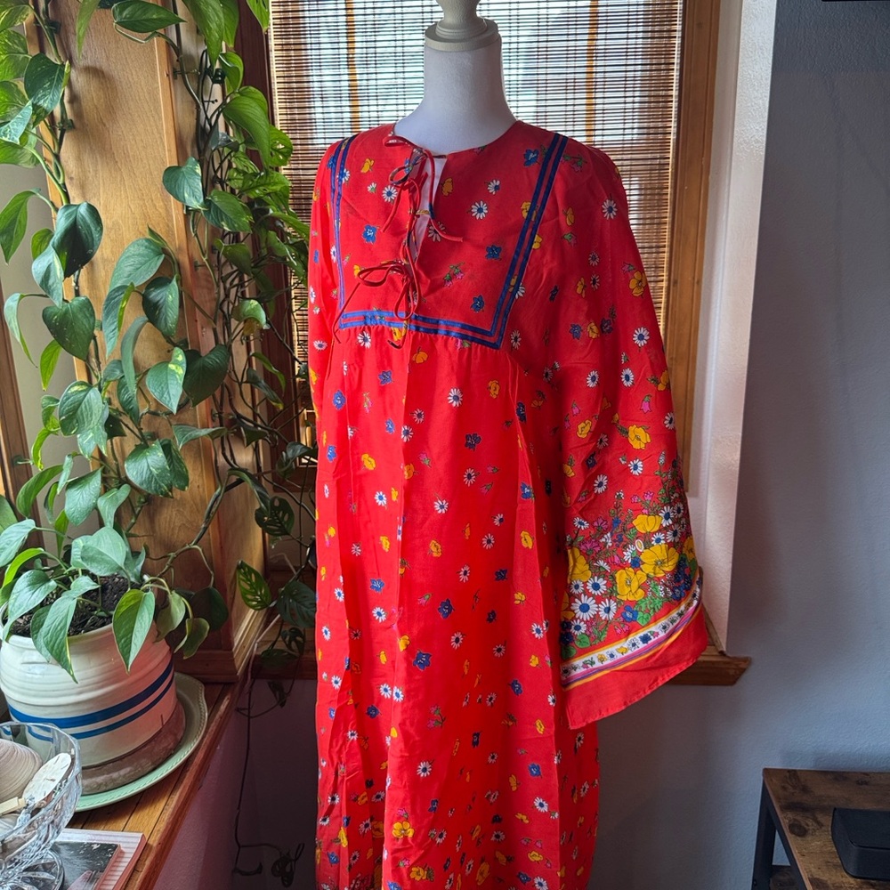 RARE 70’s Mindy Malone Empire Waist Kimono Dress California Florals Bell Sleeve
